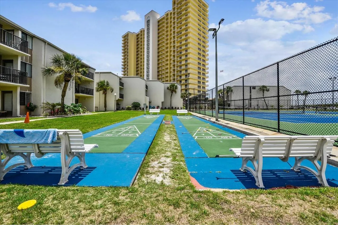 Sugar Beach A6-Lovely 4 Bedroom 3 Bath Condo, Sleeps 11, Free Beach Chairs 2021! Condo Panama City Beach
